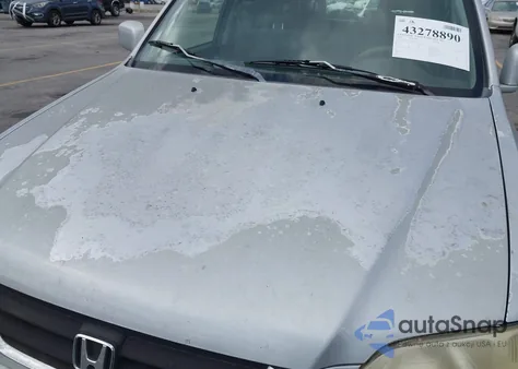 2001 Honda Cr-V Special Edition from USA, damaged, VIN JHLRD18751C052813